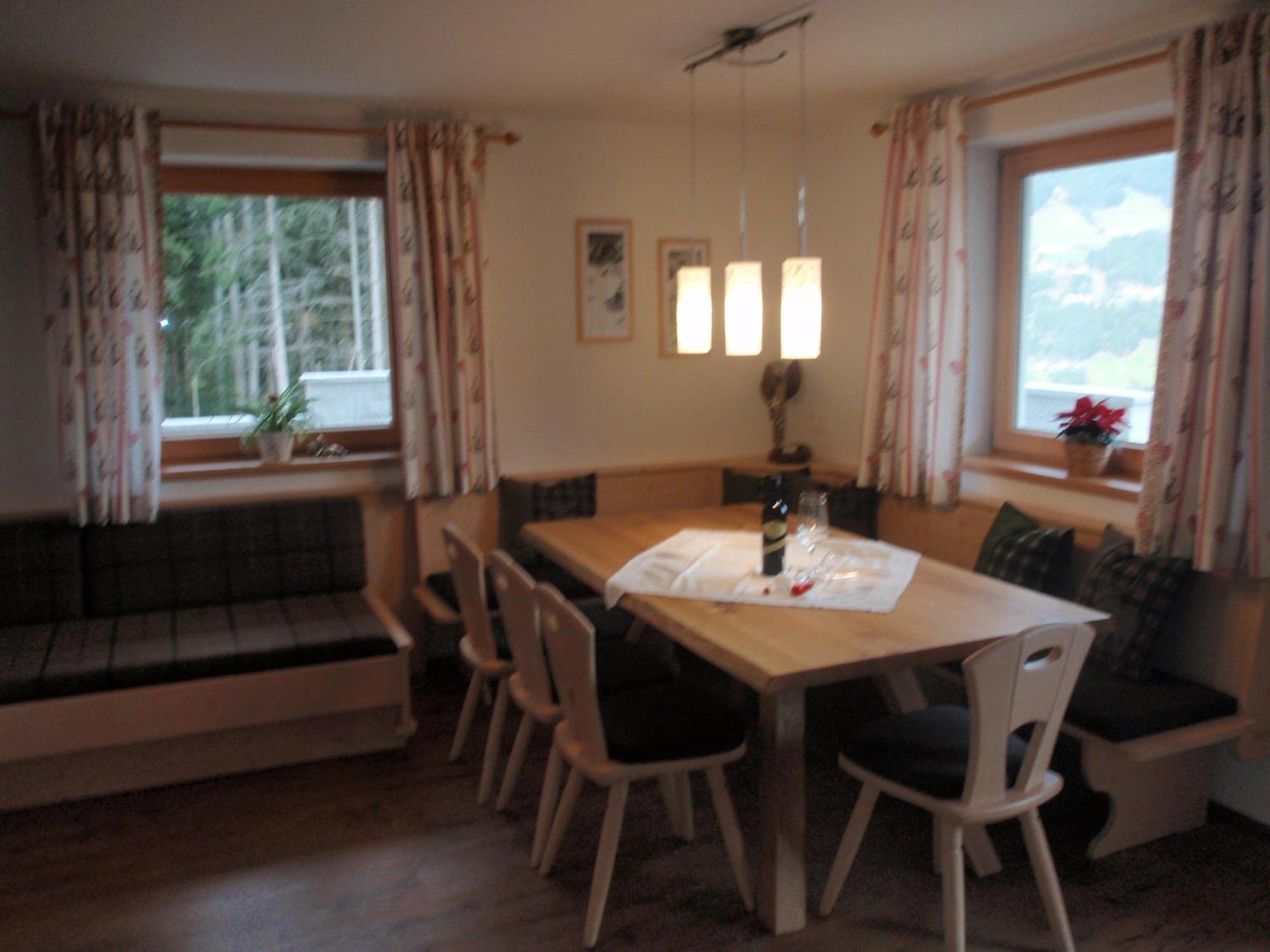 Landhaus Alpenjaeger Hainzenberg Chambre photo