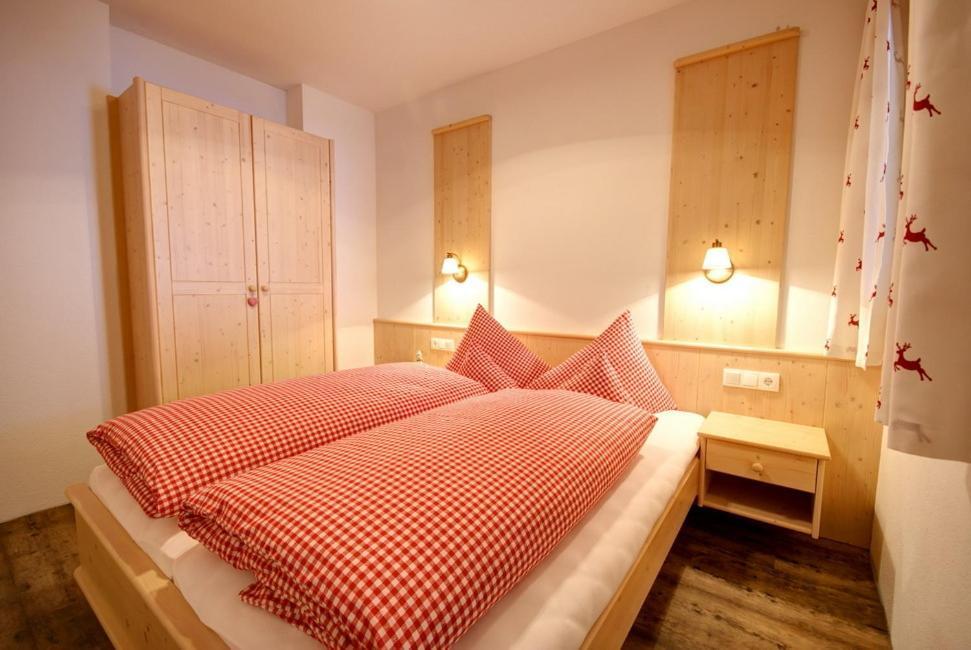 Landhaus Alpenjaeger Hainzenberg Chambre photo