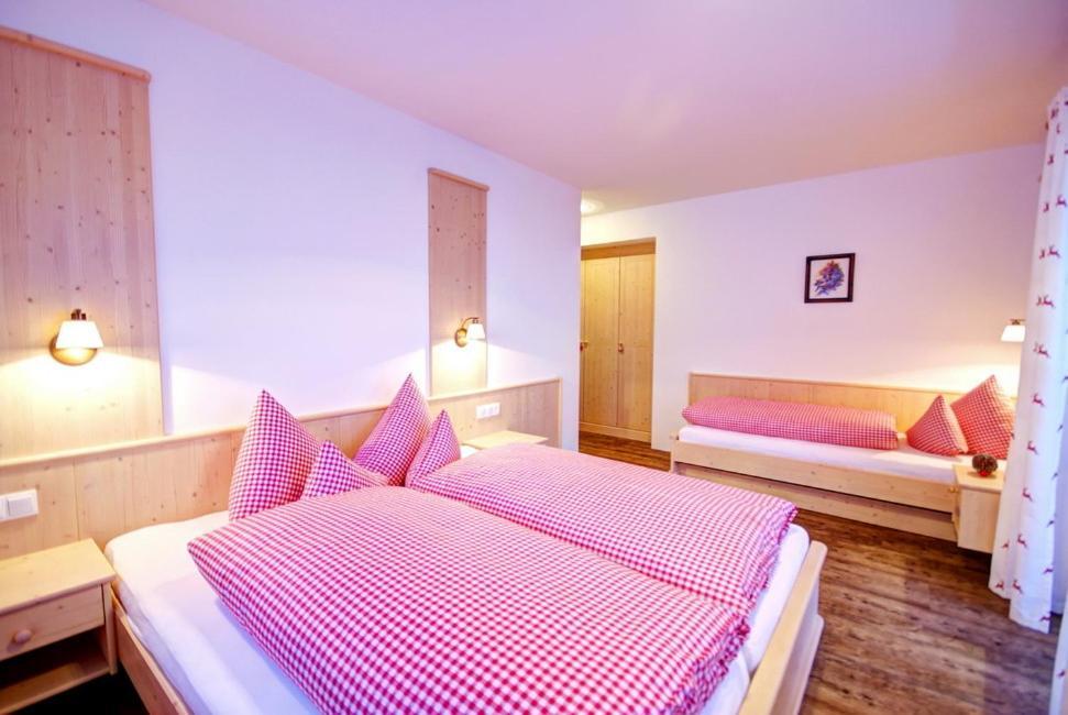 Landhaus Alpenjaeger Hainzenberg Chambre photo